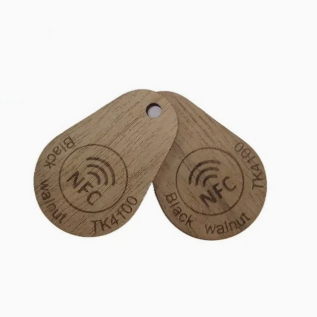 Erişim Kontrol&uuml; i&ccedil;in &Ouml;zel Siyah Ceviz Ahşap RFID Anahtarlık Ahşap NFC Anahtarlık